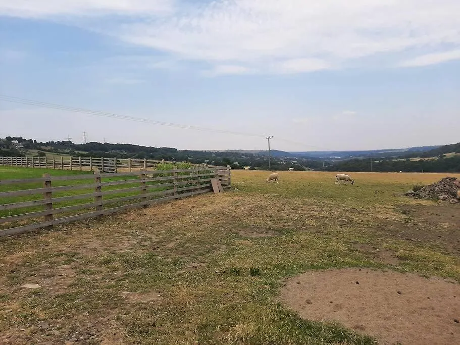 Beautiful Countryside Cottage, Sleeps 6, Dogs Welcome Halifax Dom wakacyjny