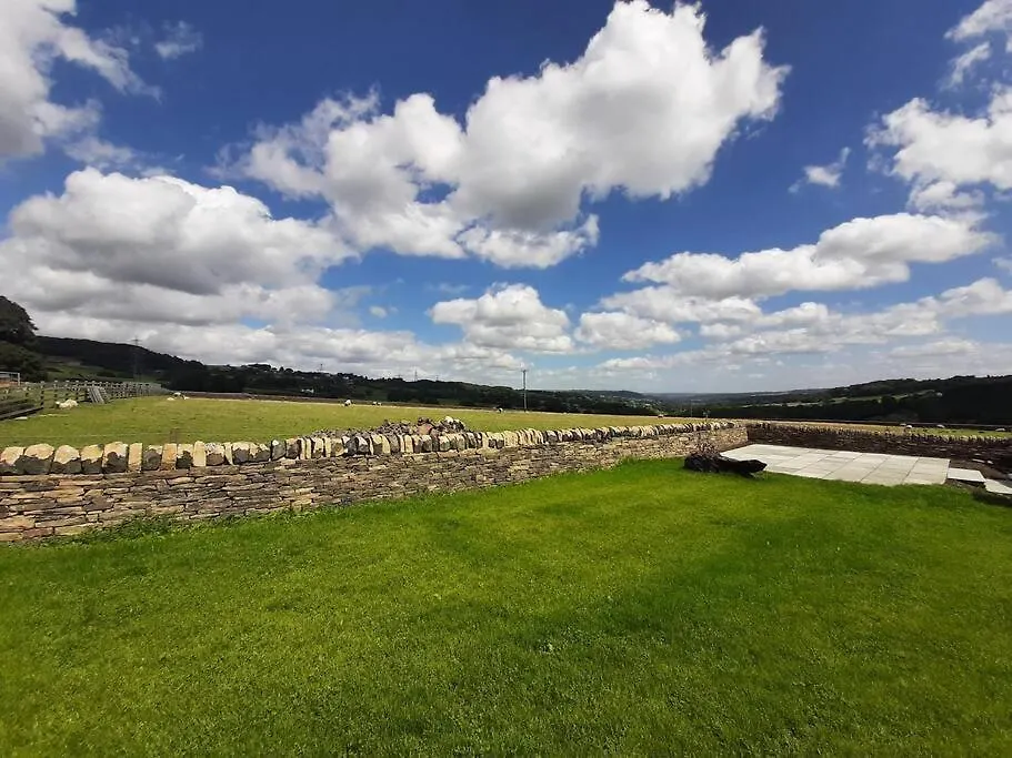 Dom wakacyjny Beautiful Countryside Cottage, Sleeps 6, Dogs Welcome Halifax Wielka Brytania
